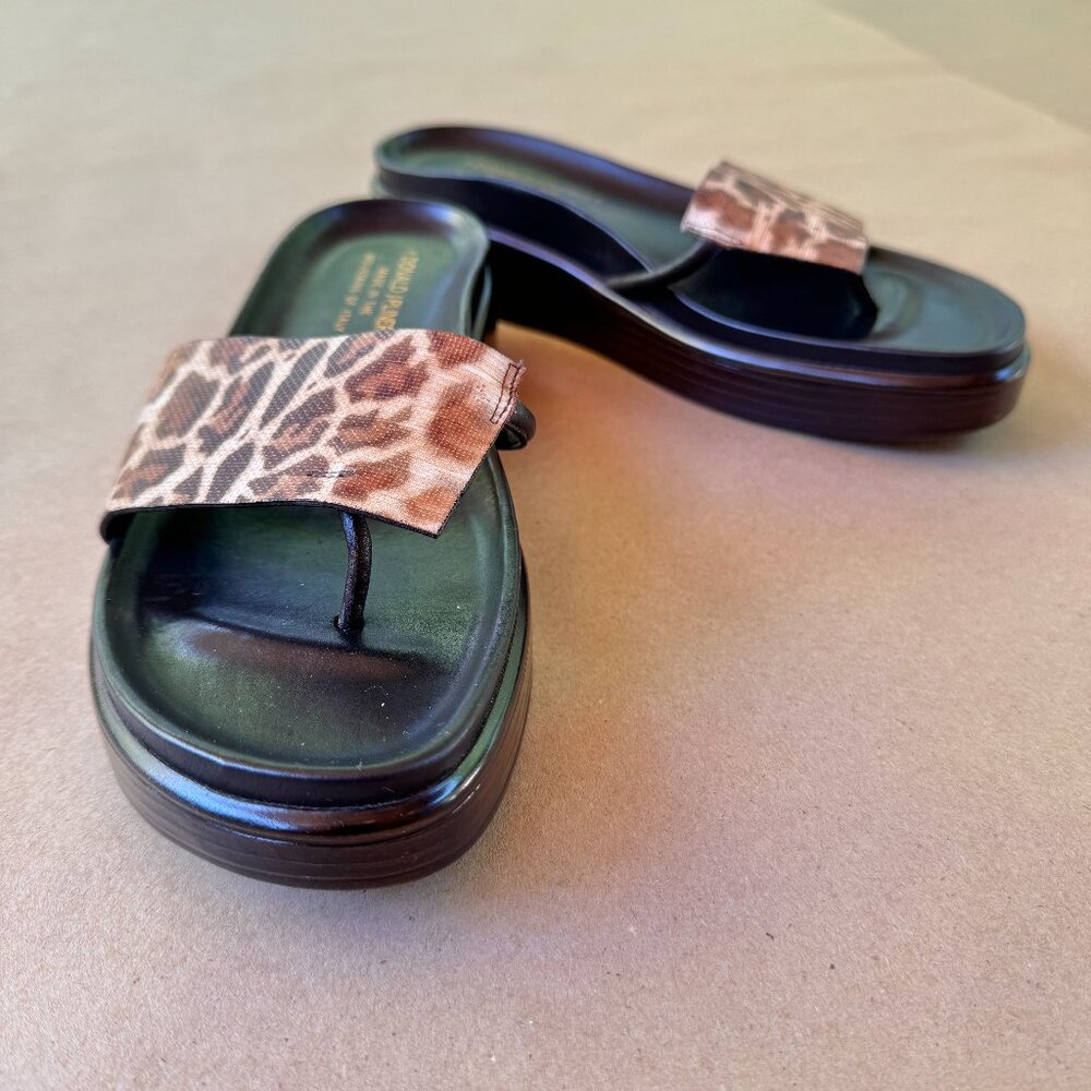 Donald Pliner Fifi Animal Print Sandals Size 7